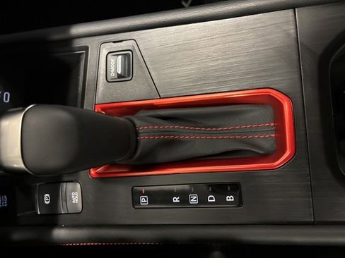 New 2025 Nissan Kicks SR image 28