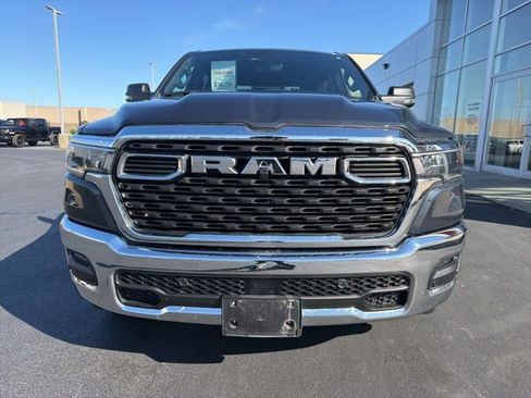 Used 2025 RAM 1500 Big Horn AWD/4WD image 2