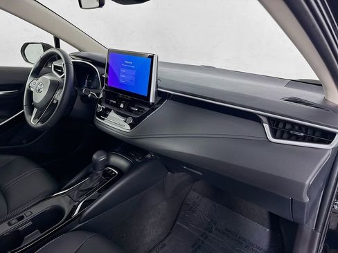 Used 2025 Toyota Corolla XLE FWD image 31