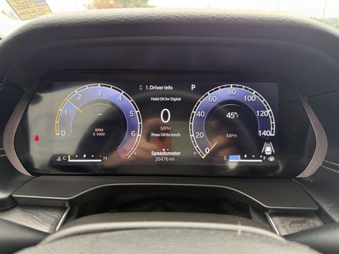 Used 2023 Jeep Grand Cherokee Limited image 21