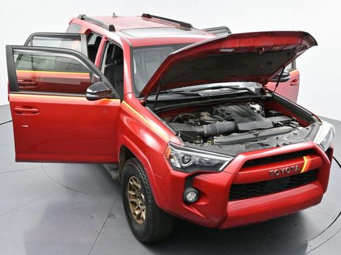 Used 2023 Toyota 4Runner 40th Anniversary SE AWD/4WD image 43