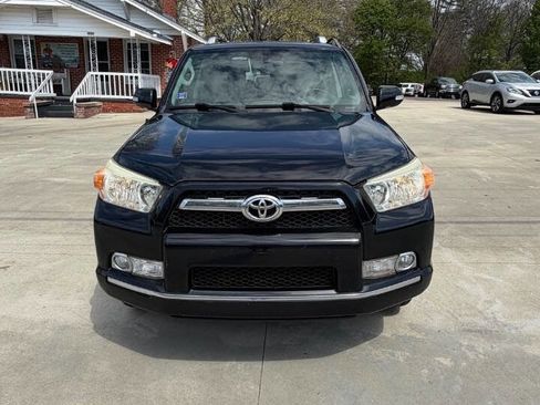 Used 2011 Toyota 4Runner Limited AWD/4WD image 5