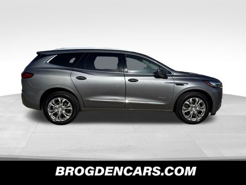 Used 2020 Buick Enclave Avenir w/ Avenir Technology Package AWD/4WD image 2