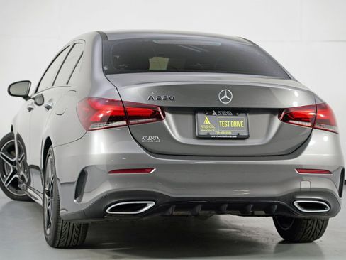 Used 2019 Mercedes-Benz A 220 w/ AMG Line image 5