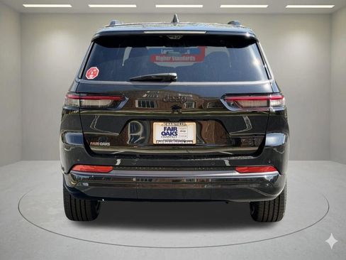 New 2026 Jeep Grand Cherokee L Limited AWD/4WD image 7