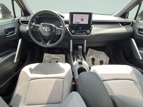 Used 2025 Toyota Corolla Cross AWD Hybrid image 16