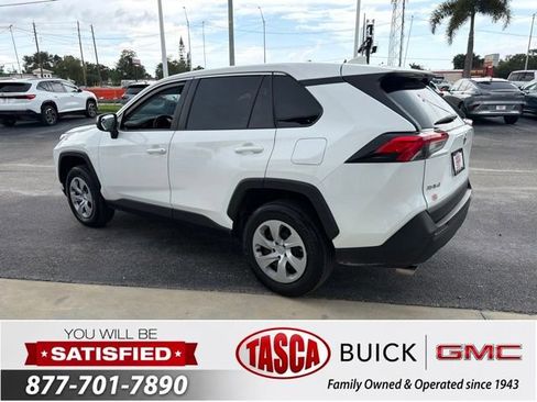 Used 2023 Toyota RAV4 LE FWD image 6