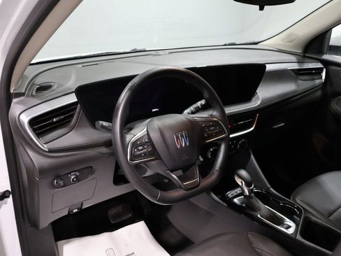 Used 2024 Buick Encore GX Sport Touring image 16