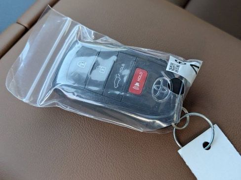 New 2026 Toyota Crown Signia image 31