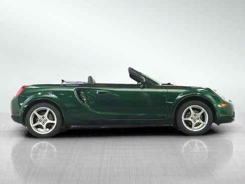 Used 2003 Toyota MR2 RWD image 6