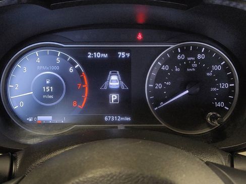 Used 2021 Nissan Versa SV image 23