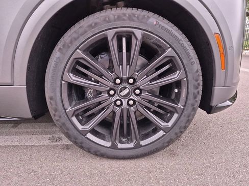 New 2026 Cadillac Lyriq V AWD/4WD image 14