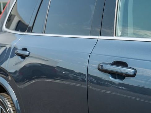 Certified 2023 Volvo XC90 T8 Ultimate w/ Lounge Package AWD/4WD image 16
