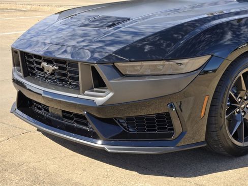 Used 2024 Ford Mustang Dark Horse image 9