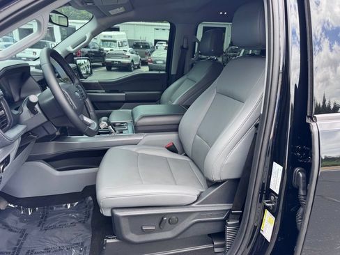 Used 2025 Ford F150 Lightning Flash AWD/4WD image 20