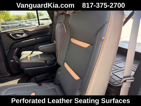 Used 2024 GMC Yukon AT4 w/ Technology Package AWD/4WD image 25
