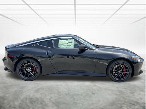 New 2026 Nissan Z Performance w/ Floor Mat Package RWD image 4