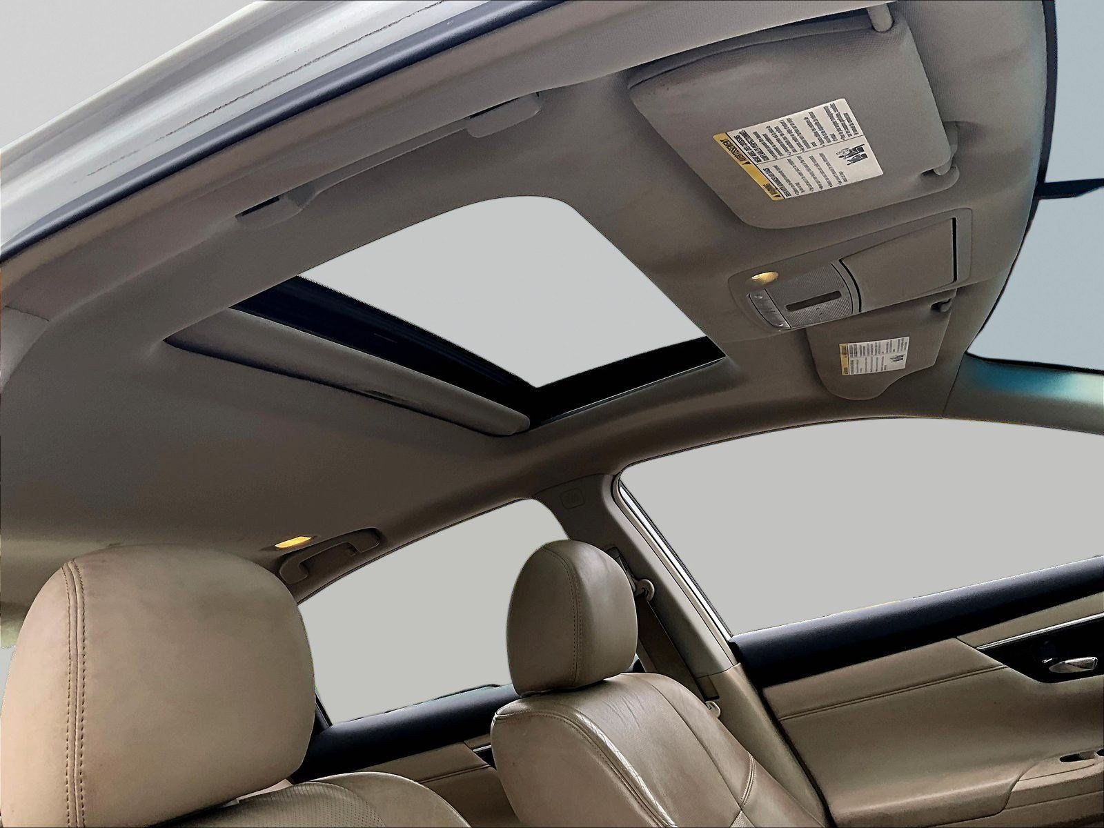 Used 2013 Nissan Altima 3.5 SL w/ Technology Pkg FWD image 27