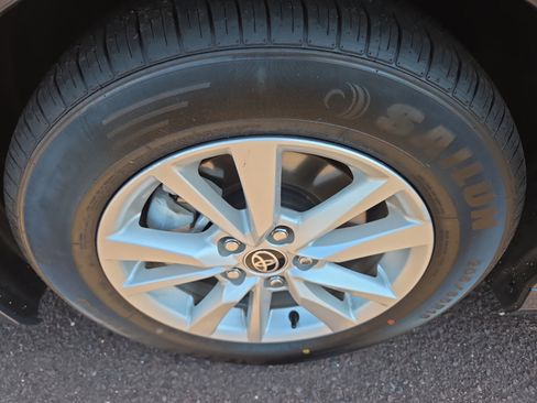 Certified 2025 Toyota Camry LE FWD image 12