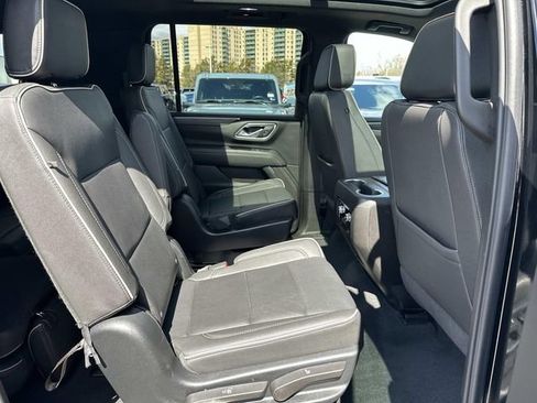 Used 2023 GMC Yukon XL SLT w/ Max Trailering Package image 12