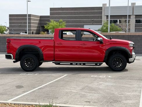 Used 2021 Chevrolet Silverado 1500 LT AWD/4WD image 7