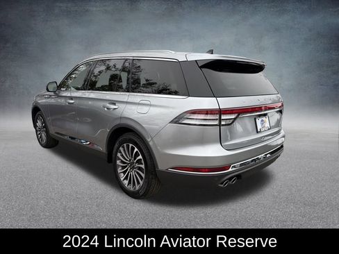 Used 2024 Lincoln Aviator Reserve image 3