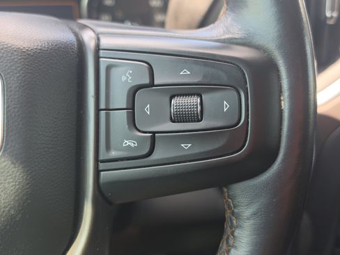 Used 2022 GMC Sierra 2500 AT4 w/ AT4 Premium Plus Package AWD/4WD image 14