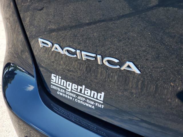Certified 2025 Chrysler Pacifica Pinnacle FWD image 35