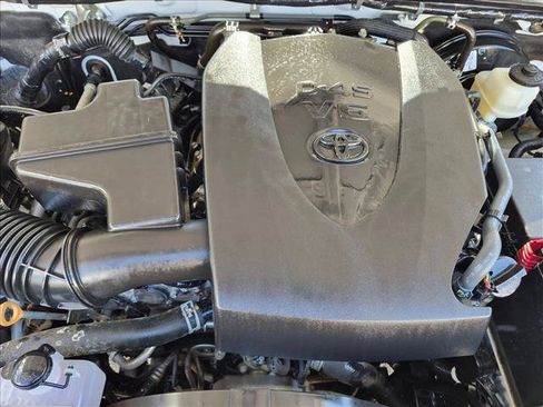 Used 2022 Toyota Tacoma TRD Off-Road w/ Technology Package RWD image 21