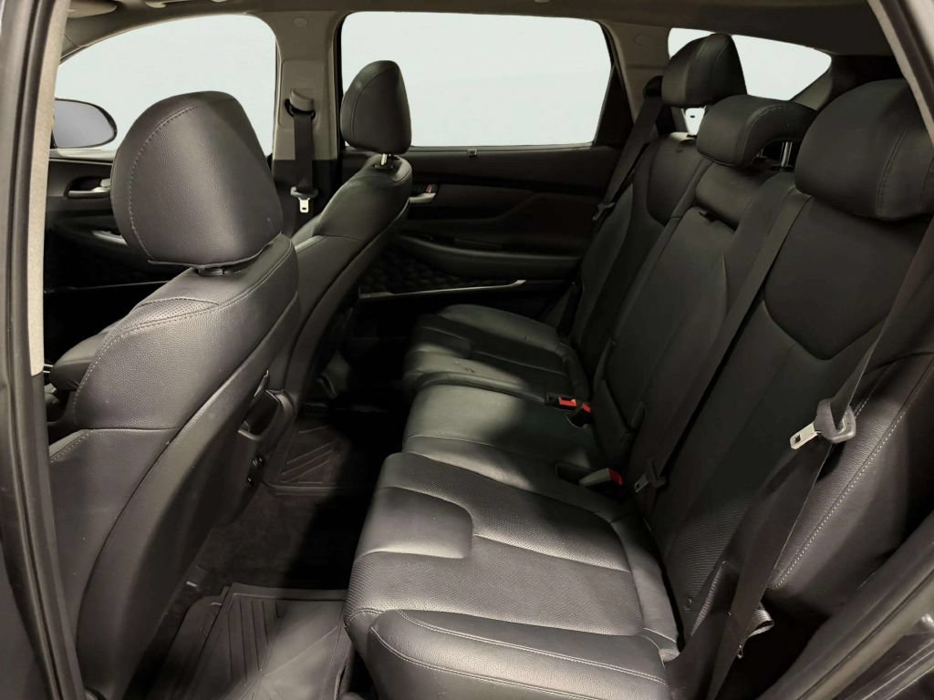 Used 2020 Hyundai Santa Fe SEL AWD/4WD image 17
