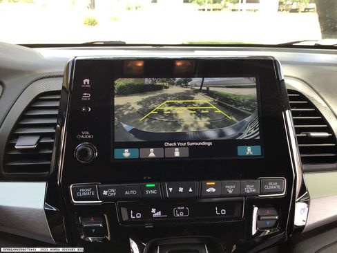 Used 2023 Honda Odyssey EX-L image 15