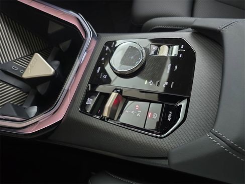 Used 2025 BMW X3 xDrive30i w/ Convenience Package image 26