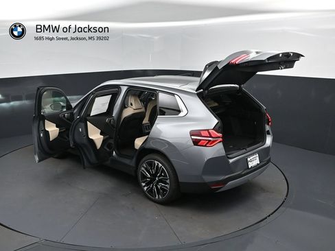 New 2026 BMW X3 xDrive30i w/ Premium Package AWD/4WD image 2