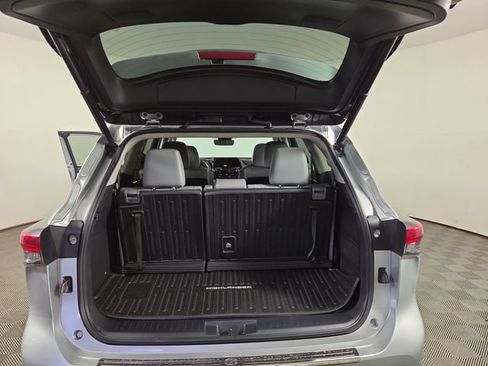 Used 2020 Toyota Highlander Limited AWD/4WD image 34