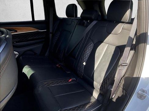 Used 2025 Jeep Grand Cherokee Summit AWD/4WD image 28