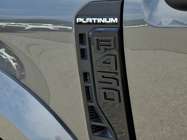Used 2026 Ford F450 Platinum w/ FX4 Off-Road Package AWD/4WD image 33