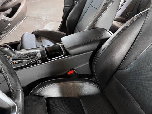 Used 2019 Buick Regal GS image 36