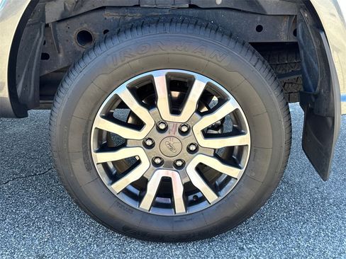 Used 2019 Ford Ranger Lariat w/ Equipment Group 501A Mid image 18