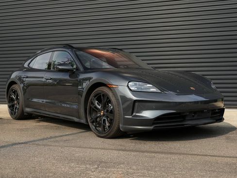 Certified 2025 Porsche Taycan 4S AWD/4WD image 37