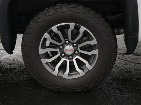 Used 2023 GMC Sierra 1500 AT4 AWD/4WD image 11