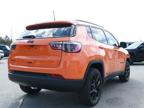 New 2026 Jeep Compass Latitude image 6