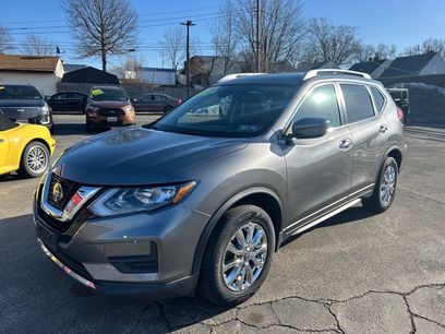 Used 2019 Nissan Rogue SV