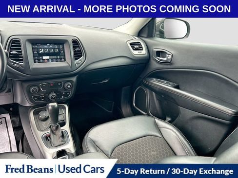 Used 2019 Jeep Compass Latitude w/ Popular Equipment Group AWD/4WD image 29