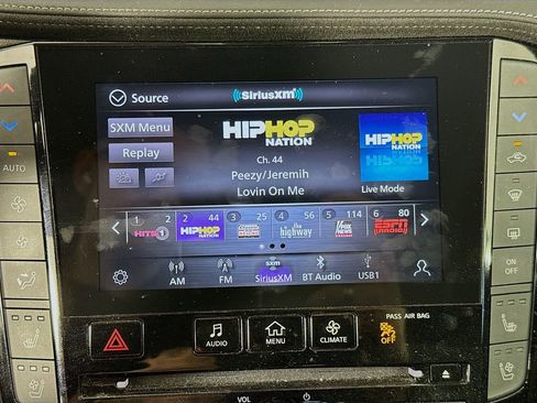 Used 2023 INFINITI QX50 Sensory image 15