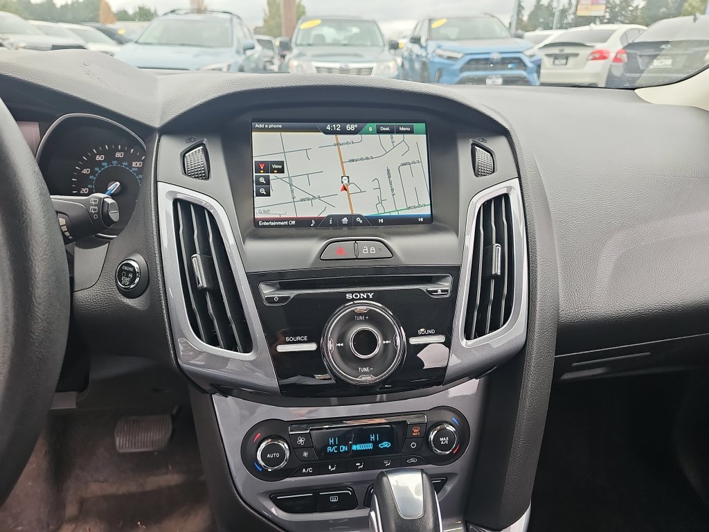 Used 2014 Ford Focus Titanium FWD image 28