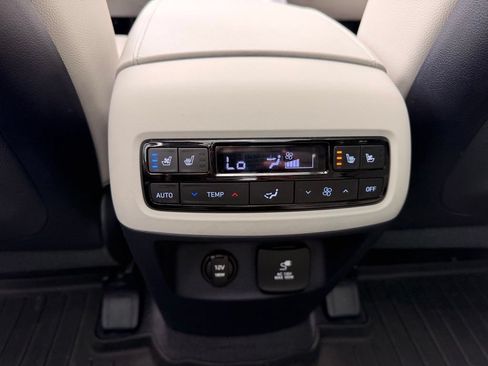 Used 2024 Hyundai Palisade Limited AWD/4WD image 43