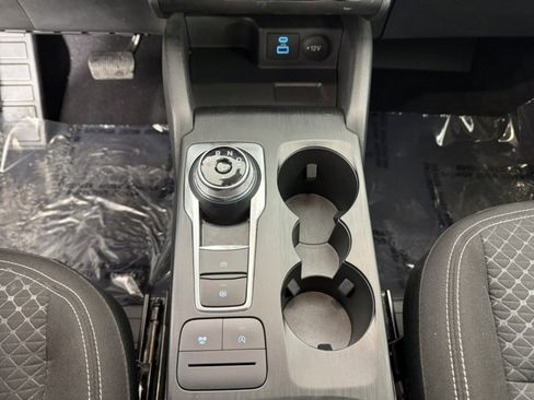 Certified 2023 Ford Escape Active AWD/4WD image 18