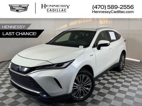 Used 2021 Toyota Venza XLE image 1