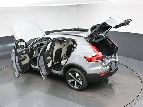 New 2026 Volvo XC40 B5 Plus w/ Protection Package Premier AWD/4WD image 50