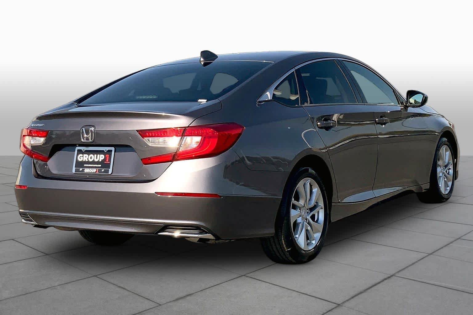 Used 2018 Honda Accord LX image 12